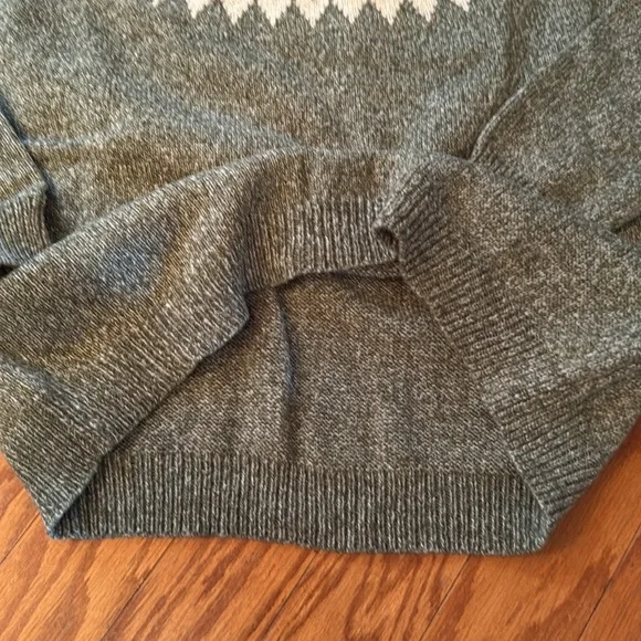 Nordic Pines Retro Fair Isle Sweater - Picture 4 of 15